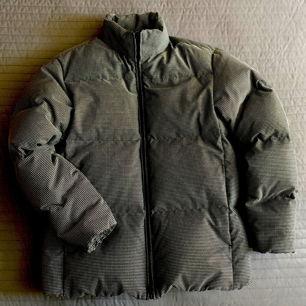 Theory Puffer Jacket in Water-Resistant Nylon